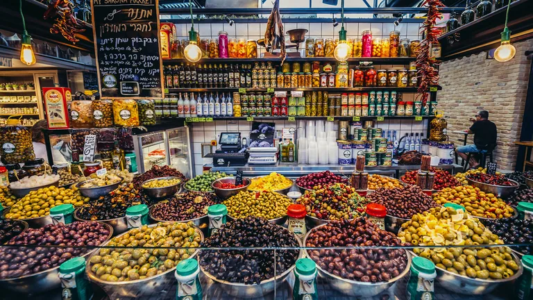 עושים שוק: היכרות עם השווקים התוססים של תל אביב